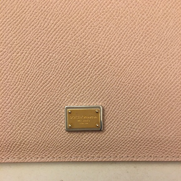 Dolce & Gabbana genuine leather Apple iPad case - Picture 3 of 3